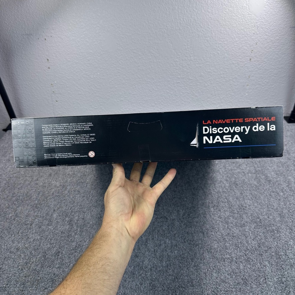 LEGO NASA Space Shuttle Discovery 10283 2354 Pcs 18+ New Sealed - Retired - Picture 5 of 6
